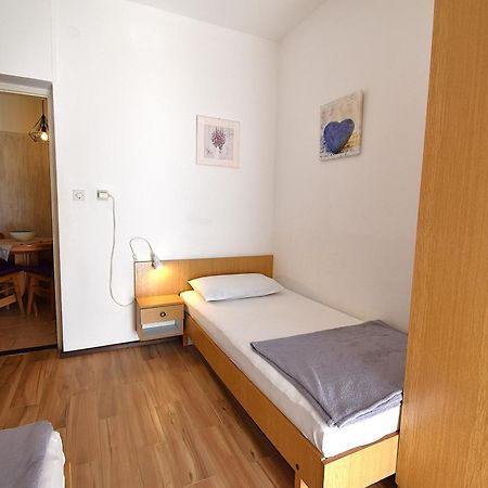 Apartments Zenko ราบ ภายนอก รูปภาพ