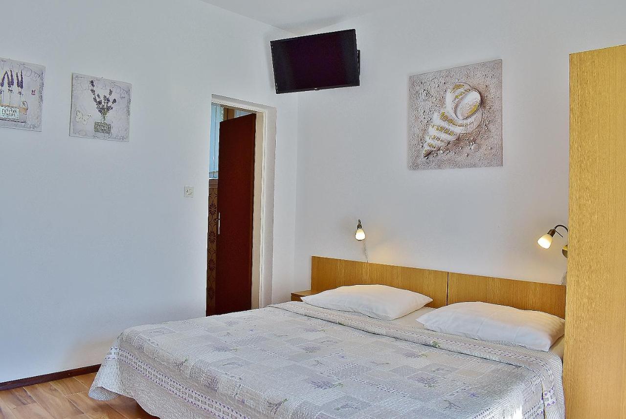 Apartments Zenko ราบ ภายนอก รูปภาพ