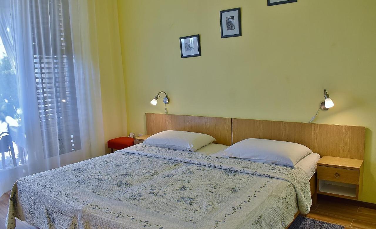 Apartments Zenko ราบ ภายนอก รูปภาพ