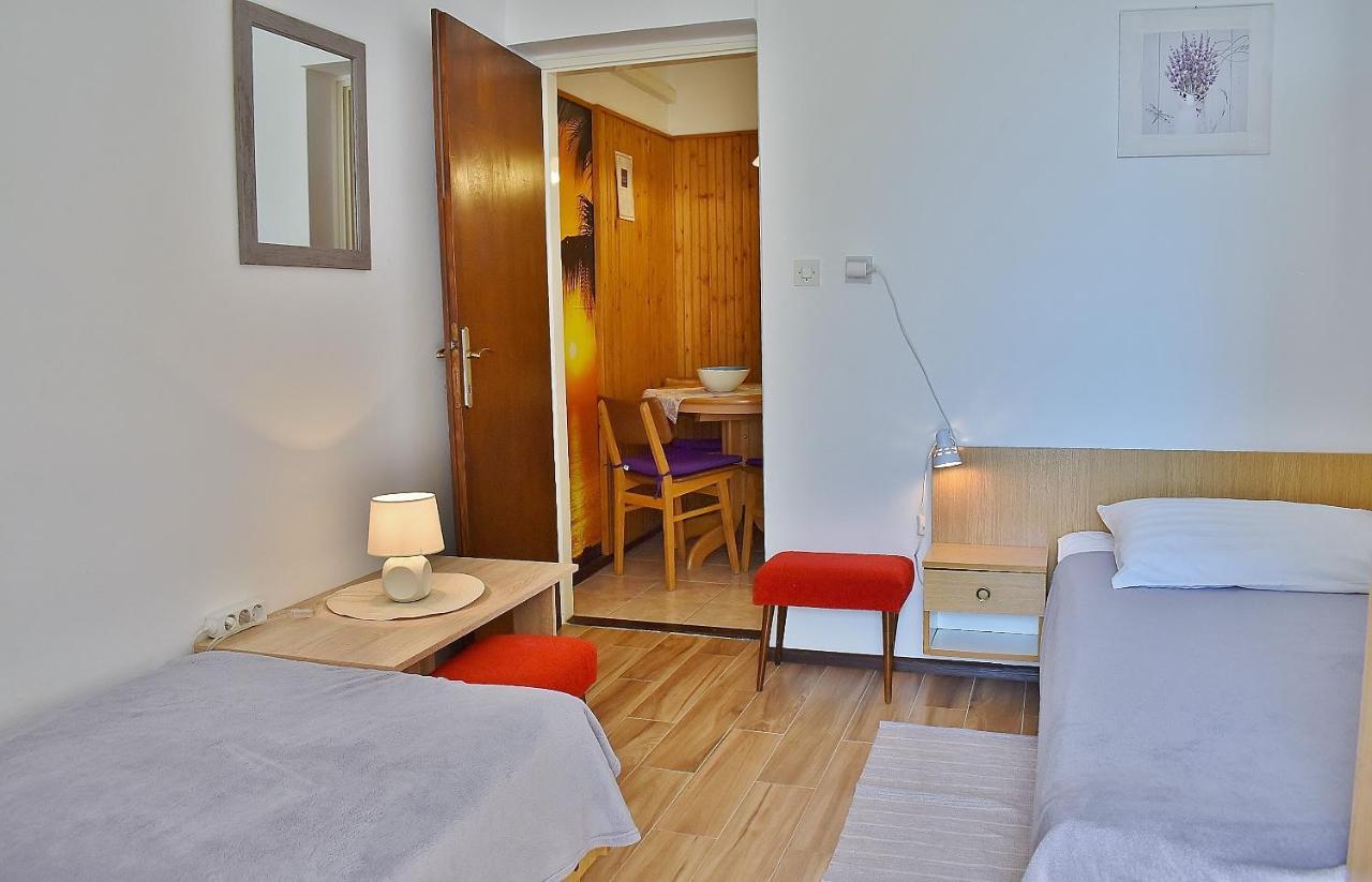 Apartments Zenko ราบ ภายนอก รูปภาพ