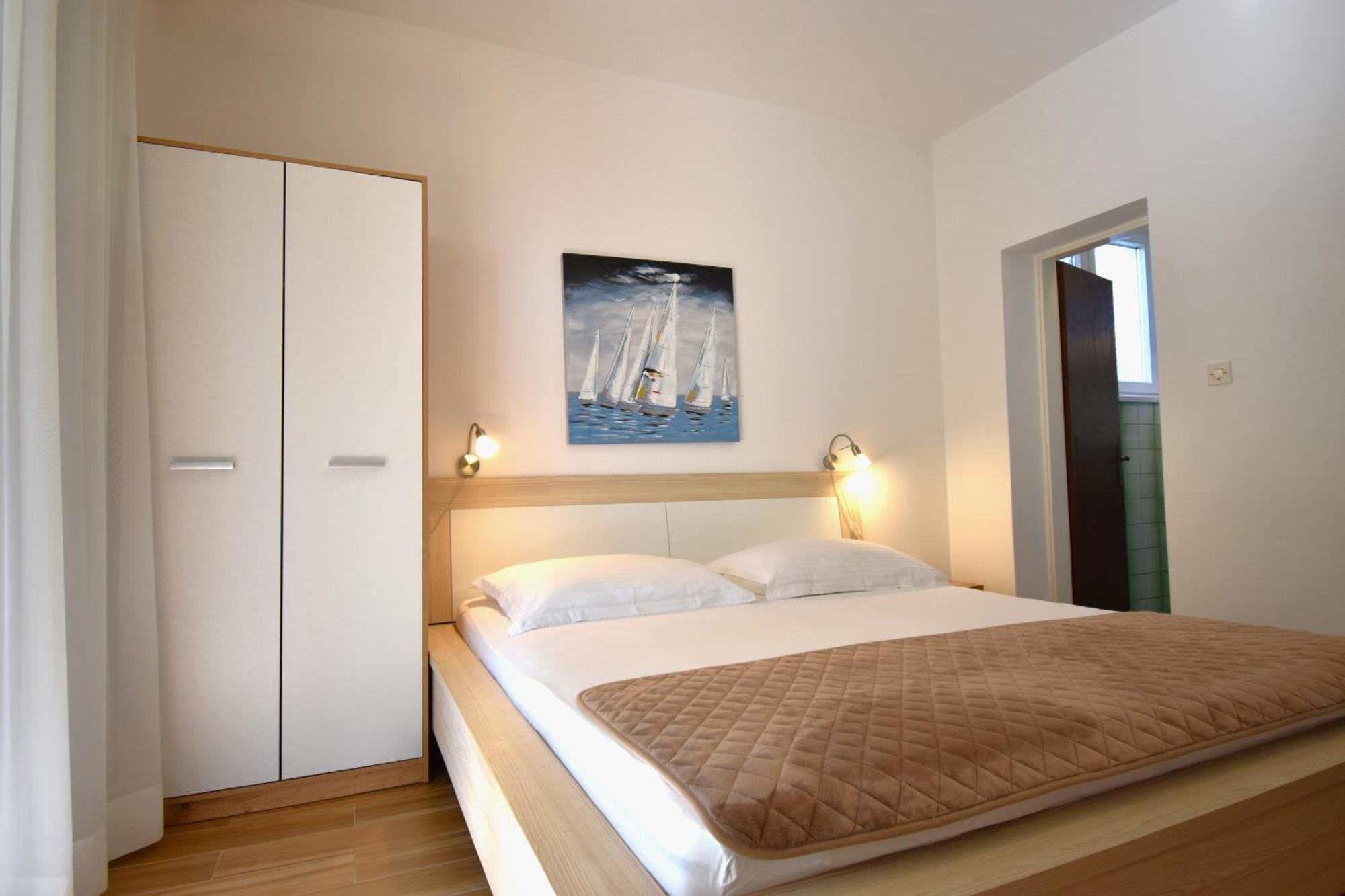 Apartments Zenko ราบ ภายนอก รูปภาพ